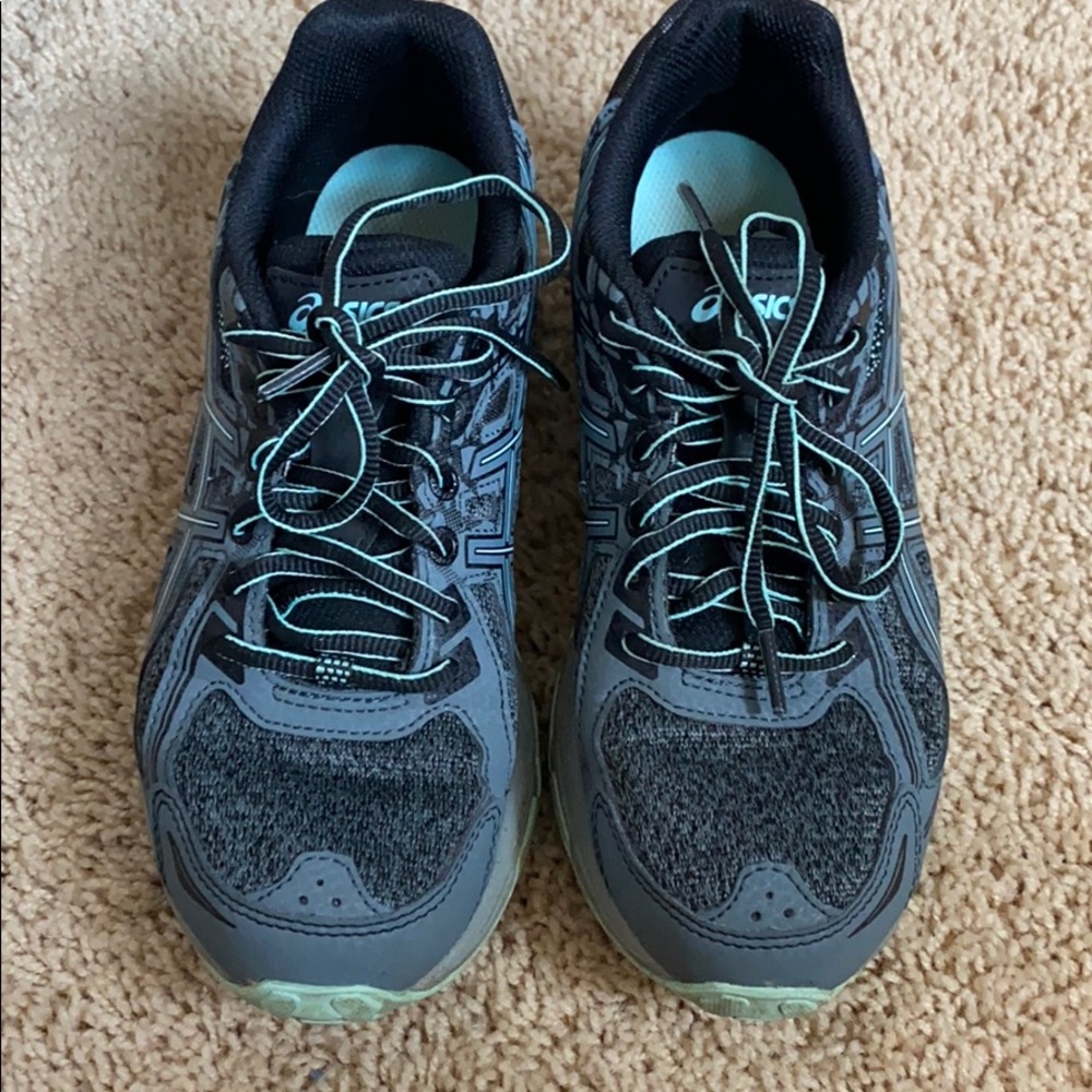 ASICS Sneakers